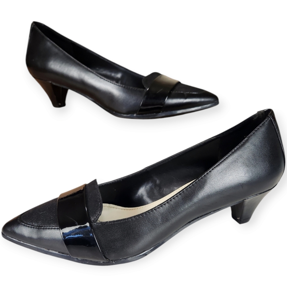 Anne Klein Minka Kitten Heels with Patent Accents & Pointed Toe size 7M